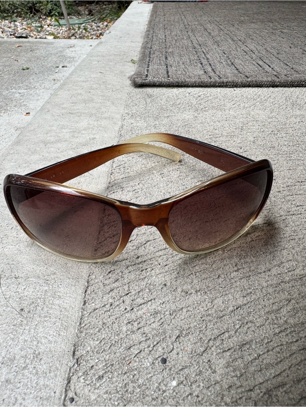 Armani Exchange Brown Gradient Oversized Sunglasses Sleek Shield Style